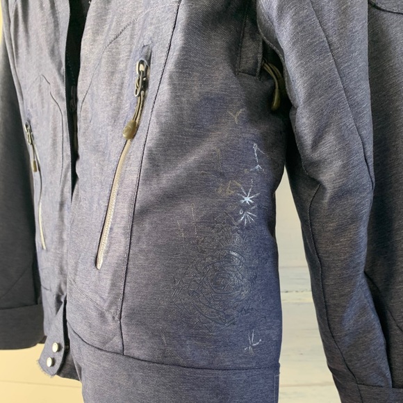 Columbia Winter Jacket - Picture 2 of 5